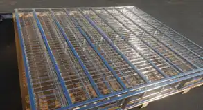 enclosed reticle storage rack